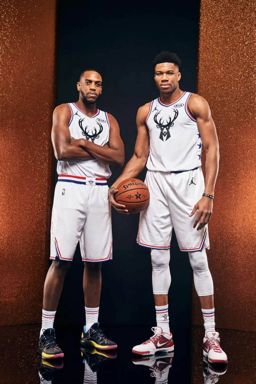 许多球迷在 许多球迷在