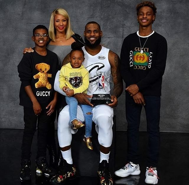 麦科勒姆在 麦科勒姆在